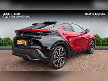 Used Toyota C-HR 2024 for sale - 79545765: Photo
