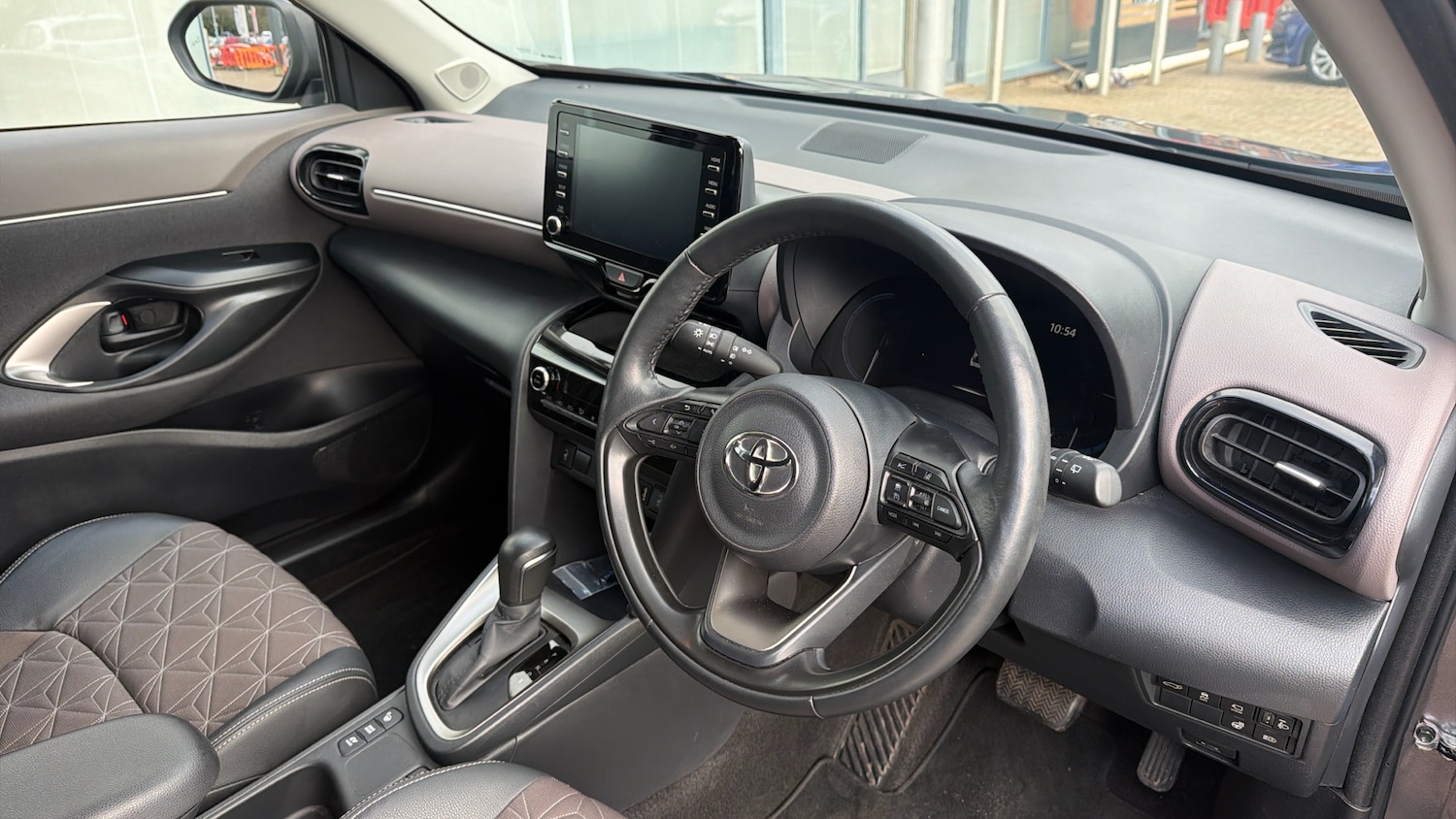 Used Toyota Yaris Cross 2022 for sale - 77298249: Photo 25