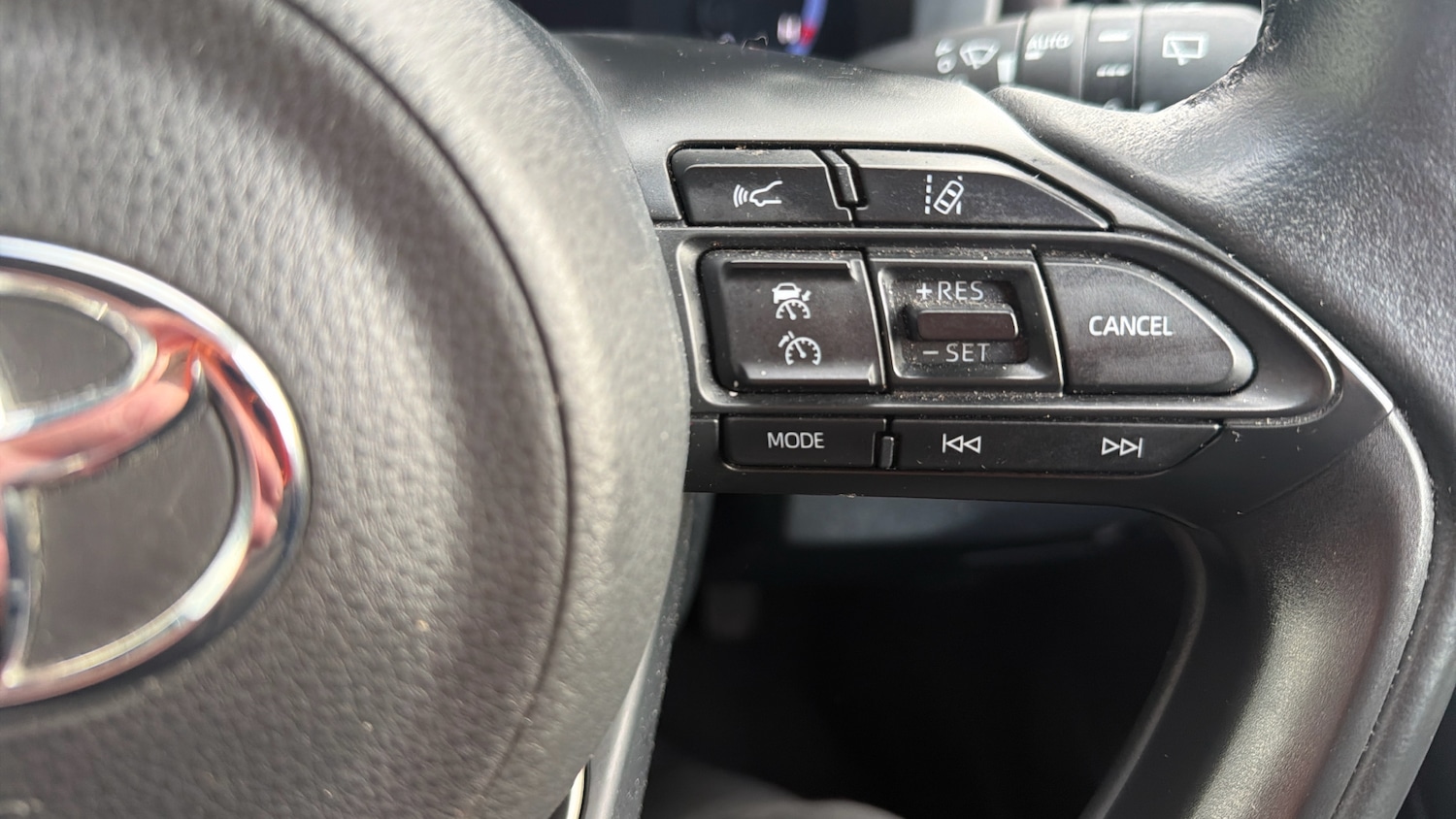 Used Toyota Yaris Cross 2022 for sale - 77298249: Photo 28