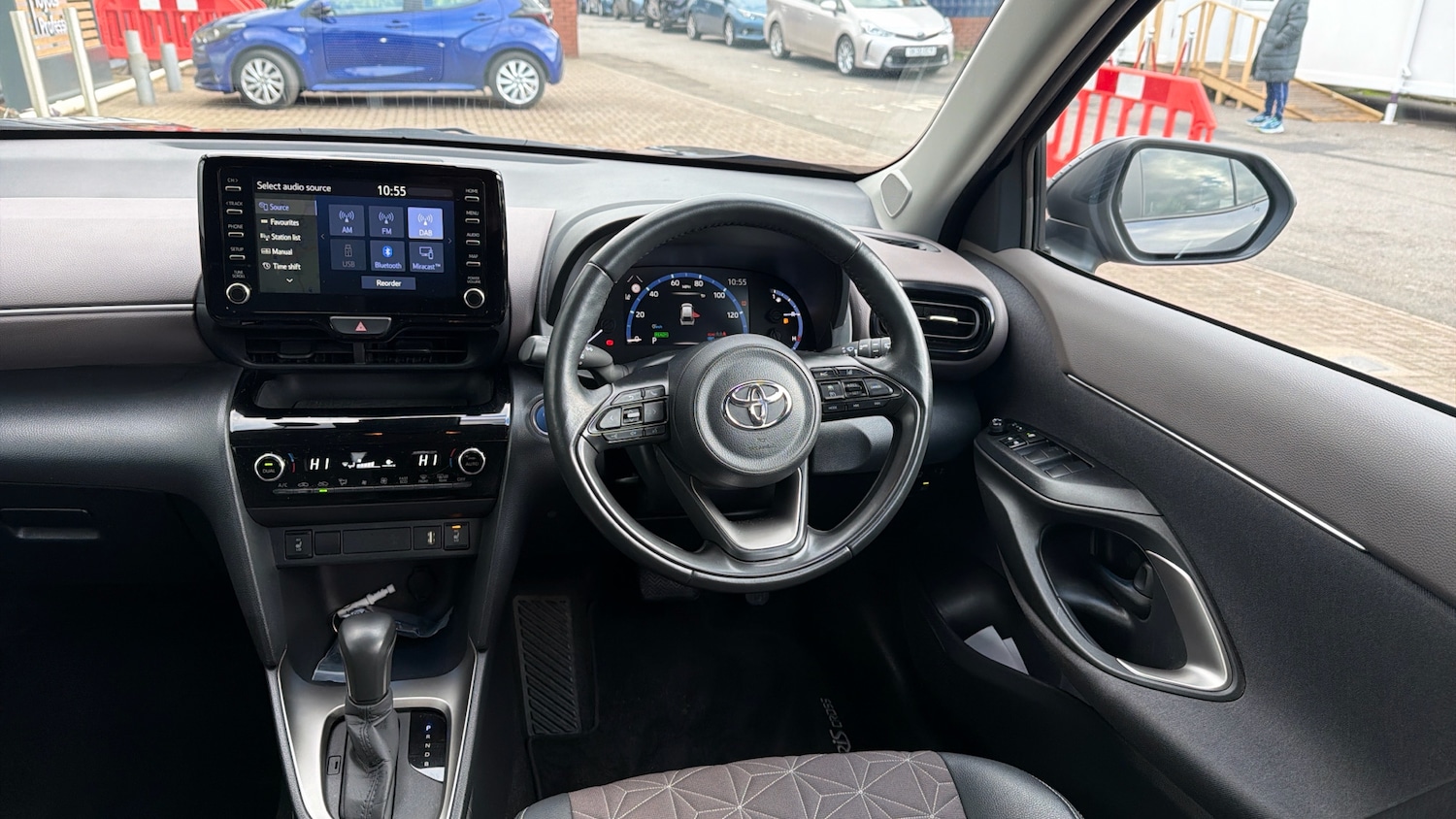 Used Toyota Yaris Cross 2022 for sale - 77298249: Photo 6