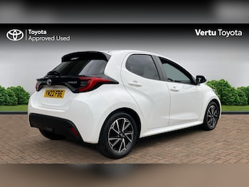 Used Toyota Yaris 2022 for sale - 76405168: Photo