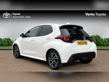 Used Toyota Yaris 2022 for sale - 76405168: Photo