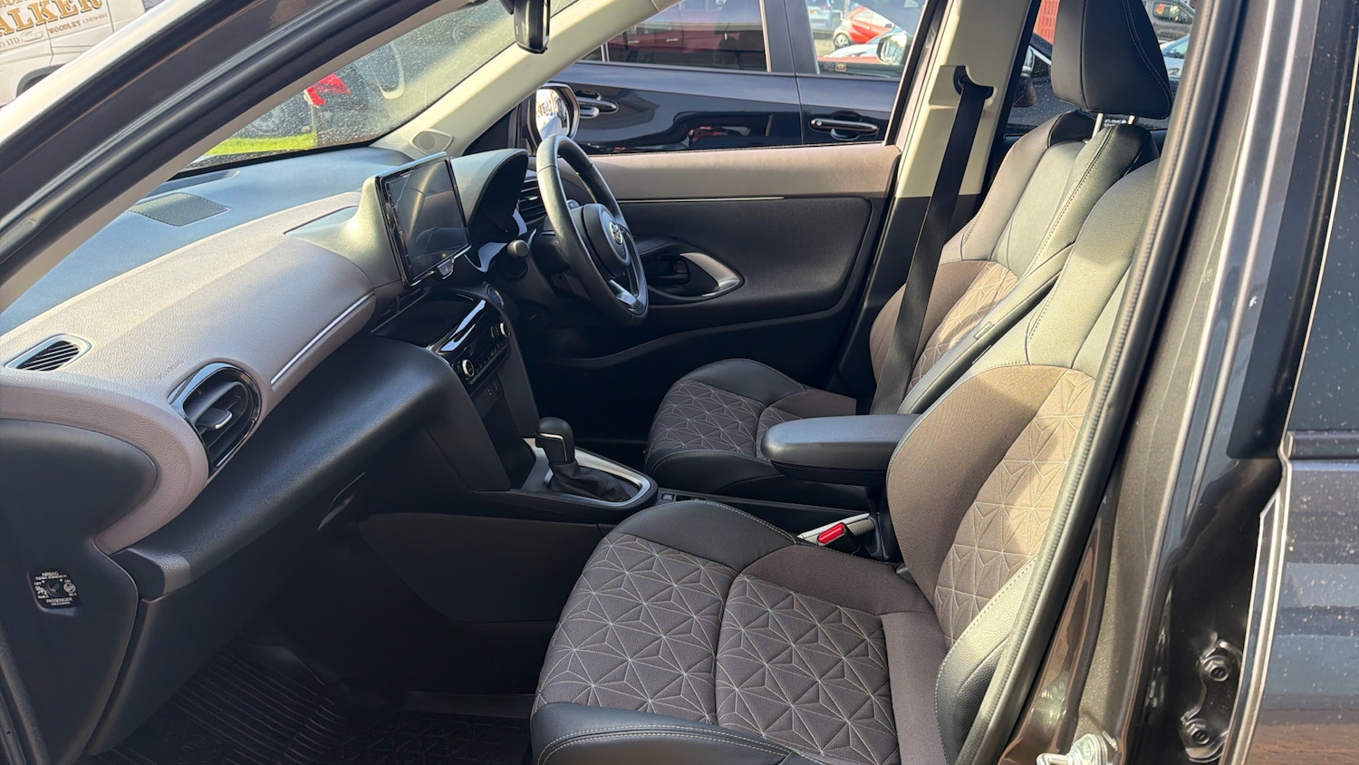 Used Toyota Yaris Cross 2022 for sale - 76643251: Photo 10