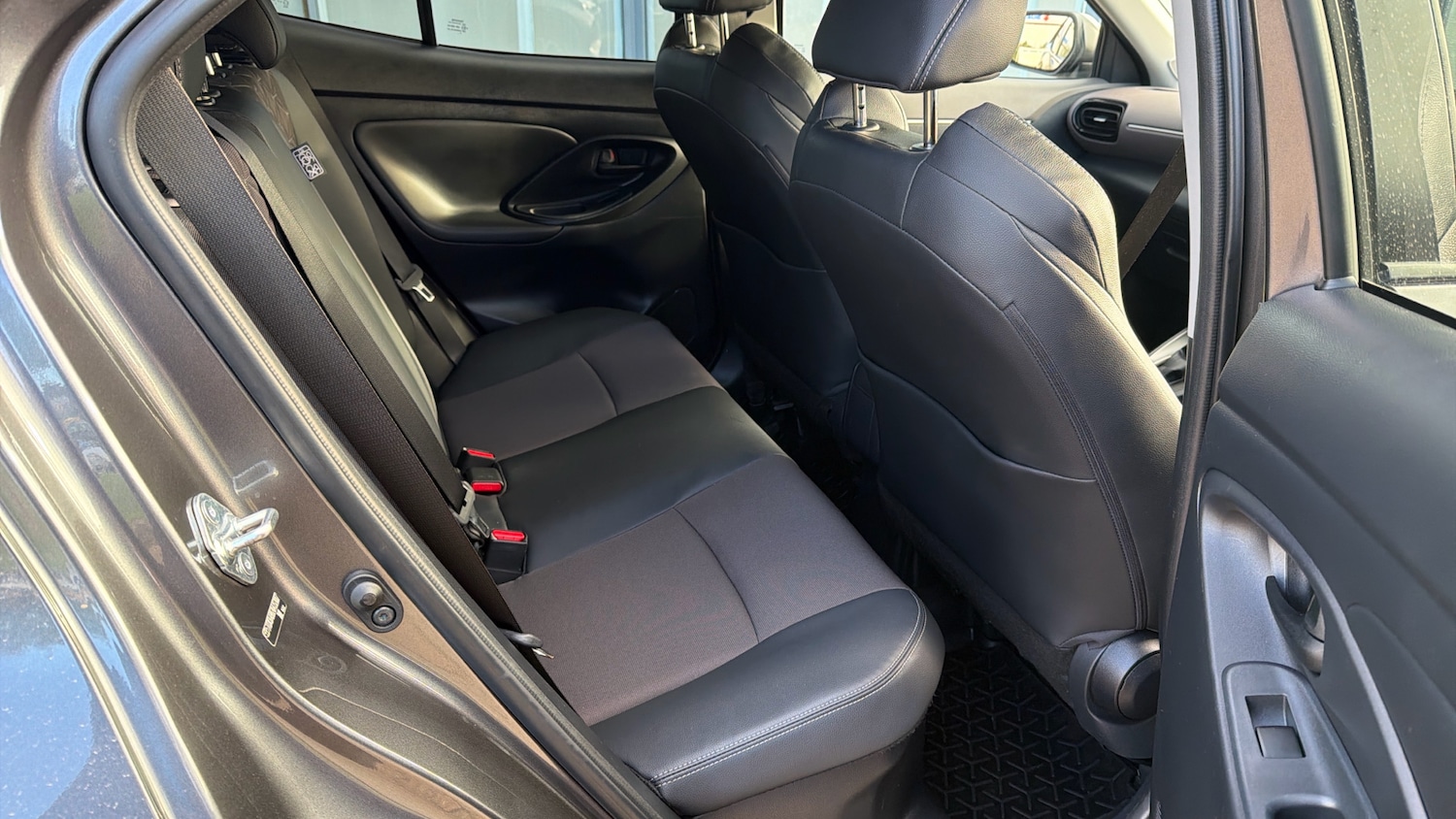 Used Toyota Yaris Cross 2022 for sale - 76643251: Photo 12