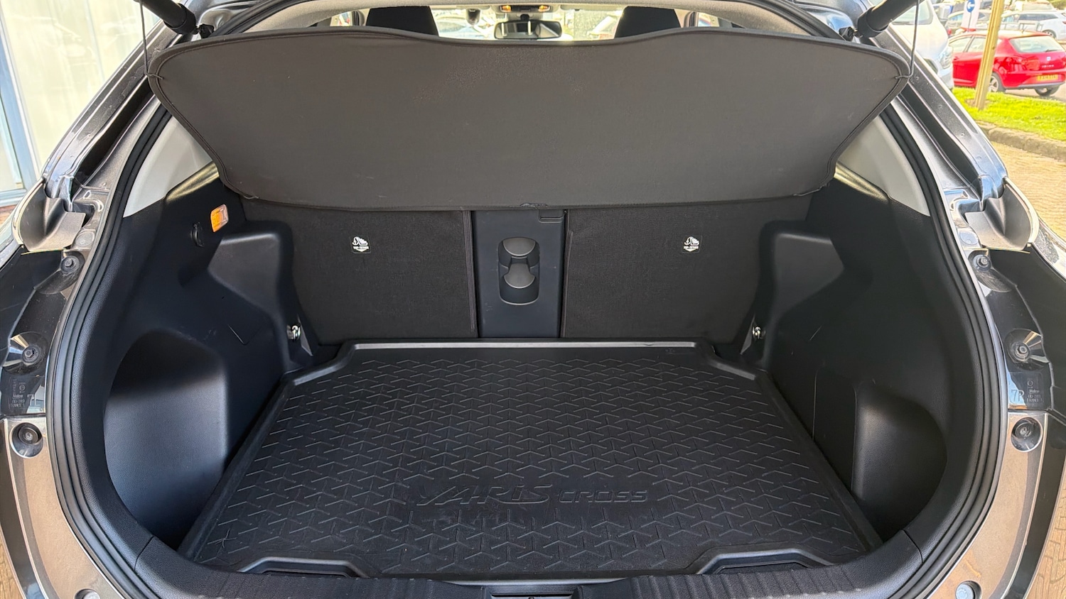 Used Toyota Yaris Cross 2022 for sale - 76643251: Photo 14