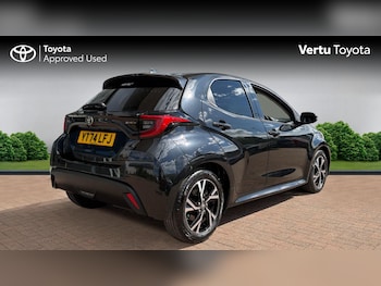 Used Toyota Yaris 2024 for sale - 78452698: Photo