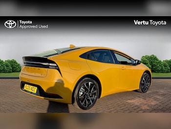 Used Toyota Prius 2025 for sale - 79619969: Photo