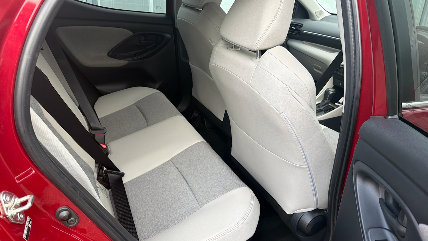 Used Toyota Yaris 2020 for sale - 76718791: Photo 12