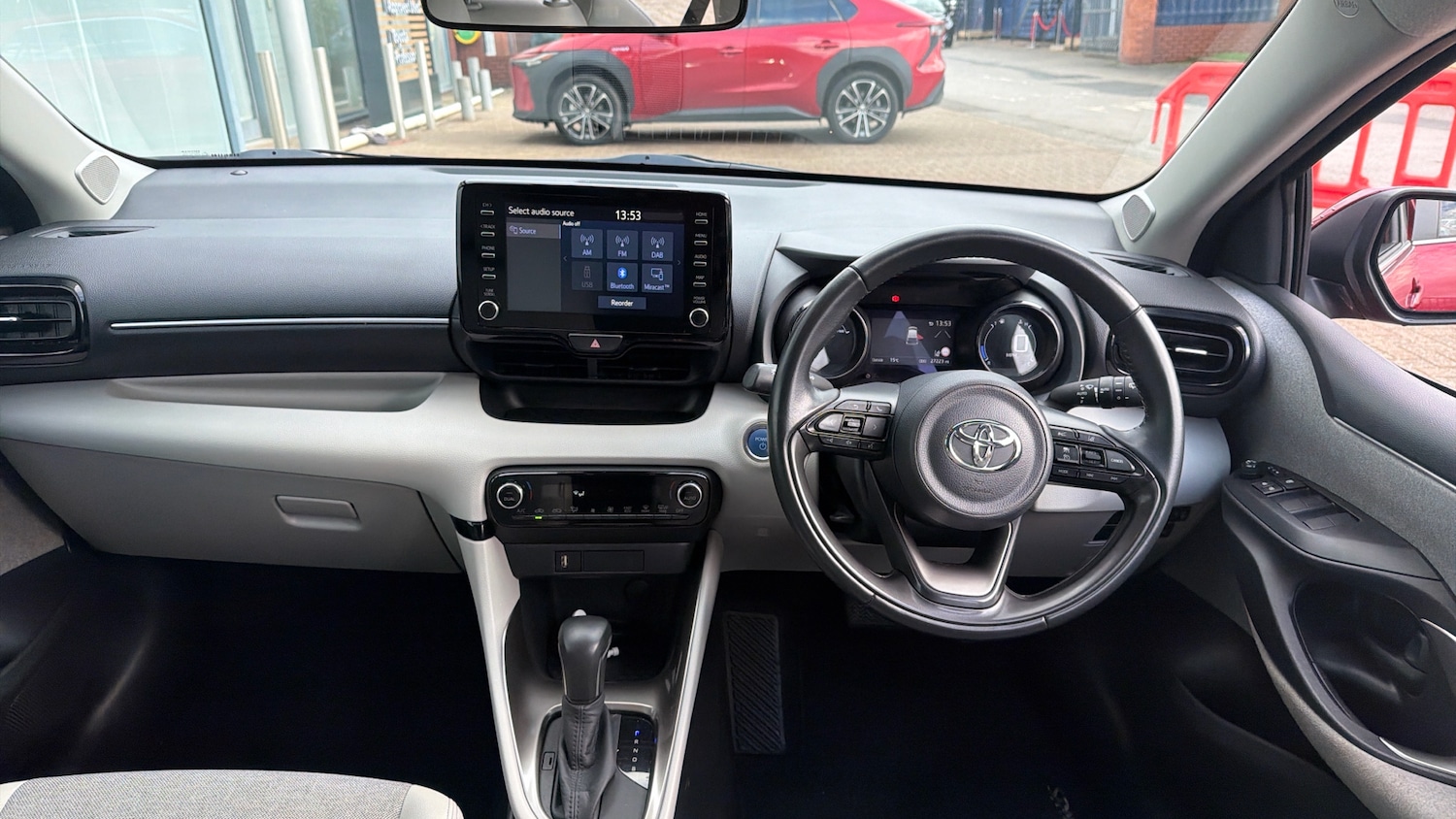 Used Toyota Yaris 2020 for sale - 76718791: Photo 5