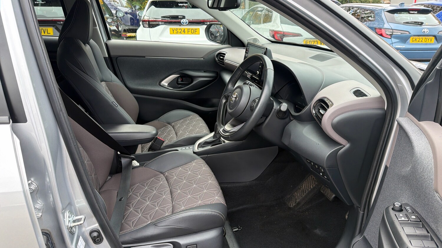 Used Toyota Yaris Cross 2022 for sale - 76464399: Photo 11