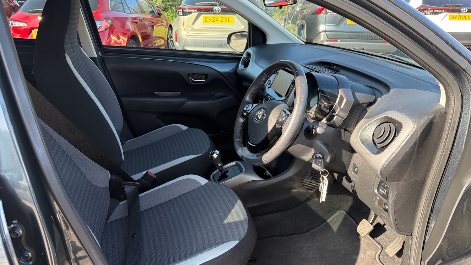 Used Toyota AYGO 2019 for sale - 77983560: Photo 11
