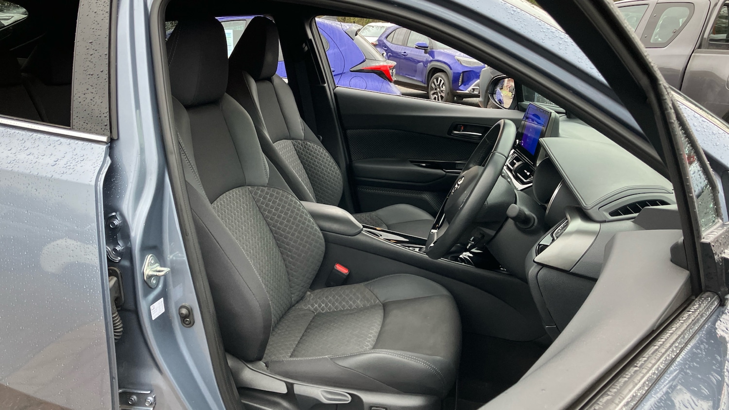 Used Toyota C-HR 2023 for sale - 78025951: Photo 39