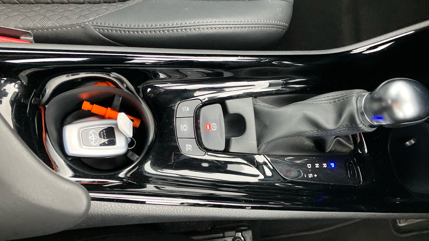 Used Toyota C-HR 2023 for sale - 78025951: Photo 49