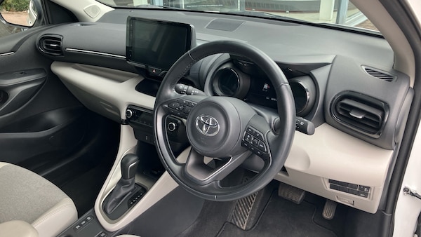 Used Toyota Yaris 2022 for sale - 75761248: Photo 25