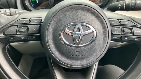 Used Toyota Yaris 2022 for sale - 75761248: Photo 27