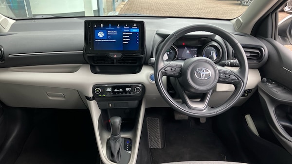 Used Toyota Yaris 2022 for sale - 75761248: Photo 5