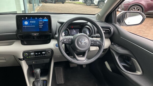 Used Toyota Yaris 2022 for sale - 75761248: Photo 6