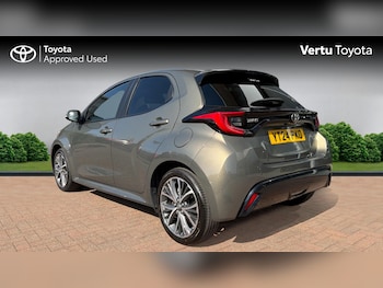 Used Toyota Yaris 2024 for sale - 79545769: Photo