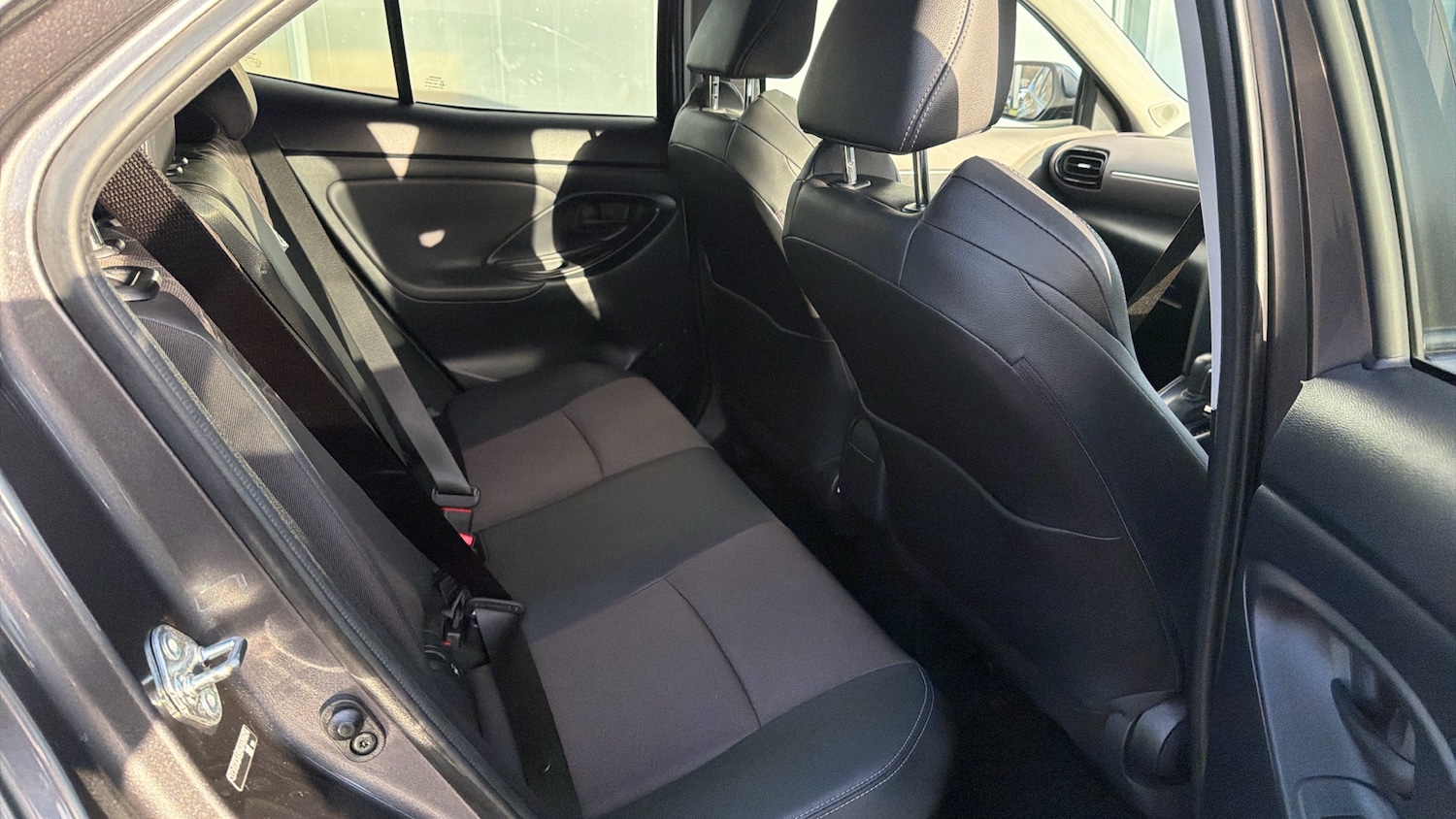 Used Toyota Yaris Cross 2022 for sale - 77149198: Photo 12