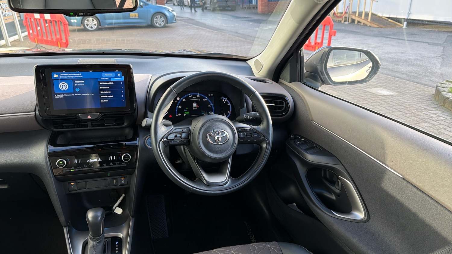 Used Toyota Yaris Cross 2022 for sale - 77149198: Photo 6