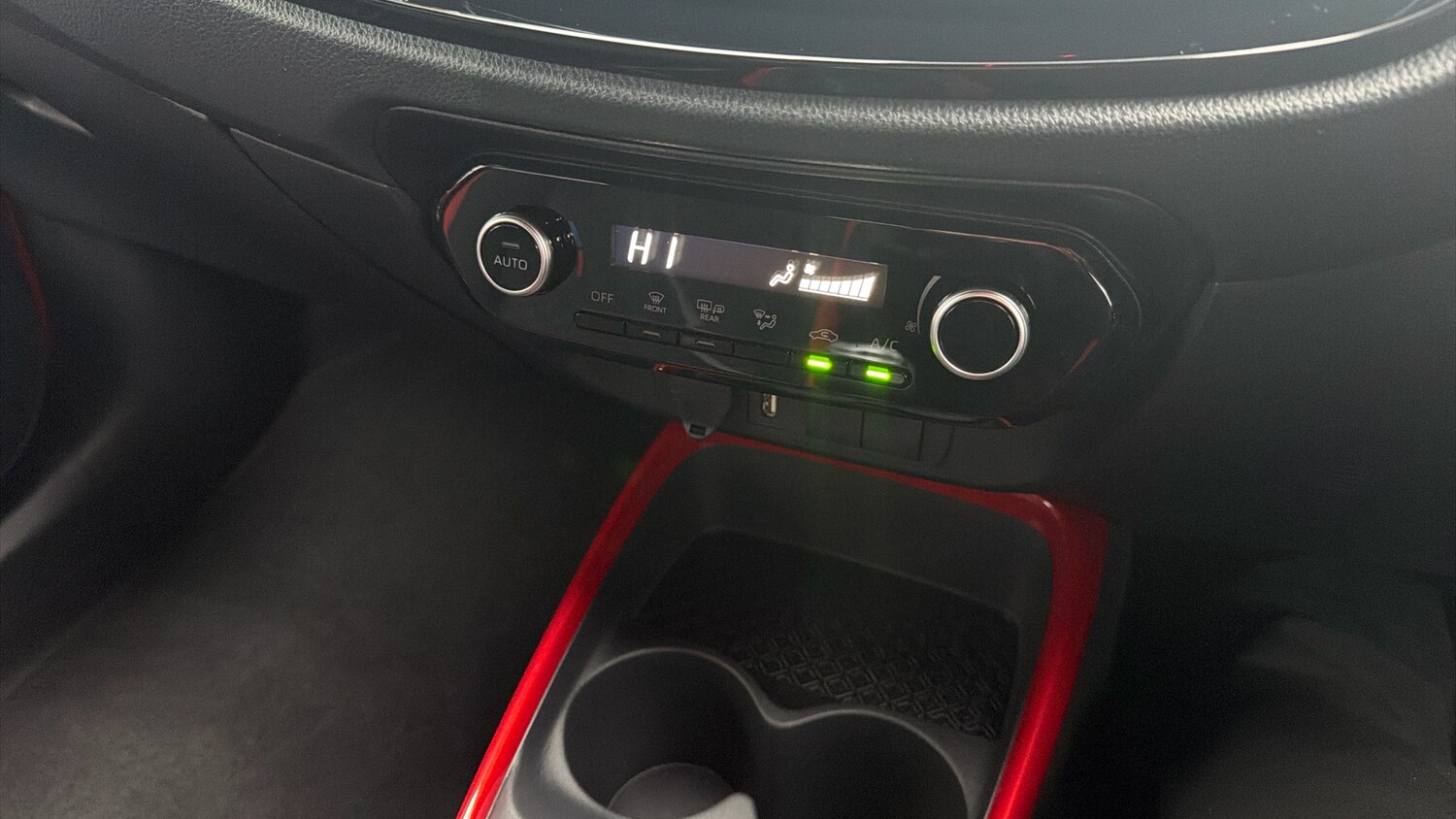 Used Toyota Aygo X 2023 for sale - 76490314: Photo 26