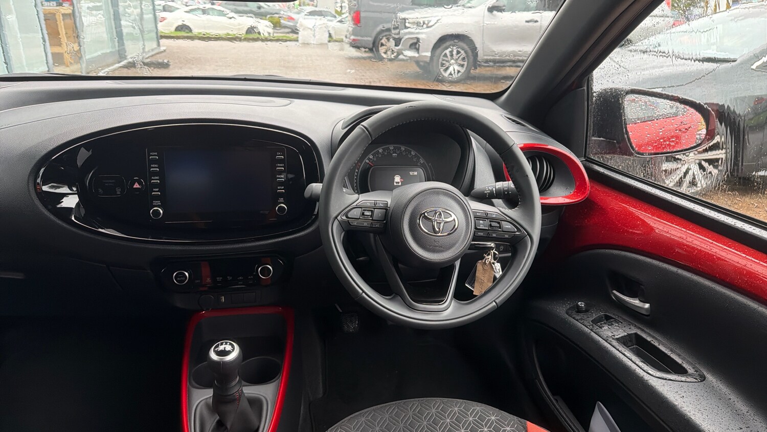 Used Toyota Aygo X 2023 for sale - 76490314: Photo 6
