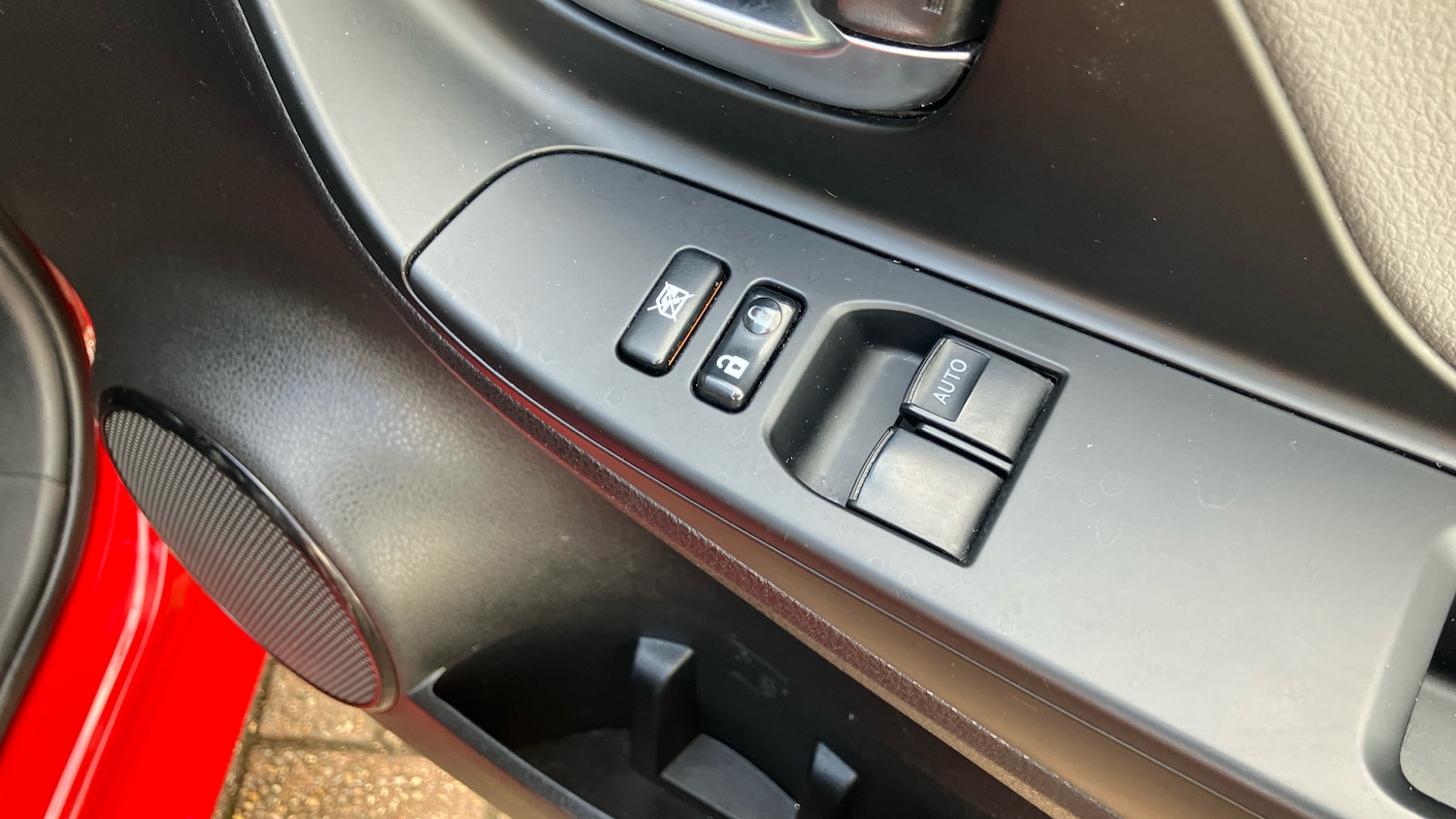 Used Toyota Yaris 2018 for sale - 76430728: Photo 26