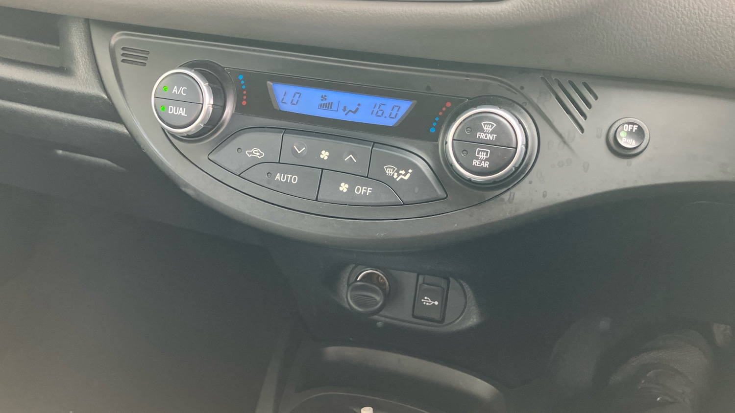 Used Toyota Yaris 2018 for sale - 76430728: Photo 29