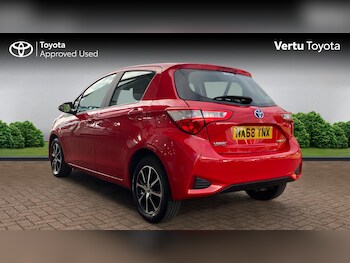 Used Toyota Yaris 2018 for sale - 76430728: Photo