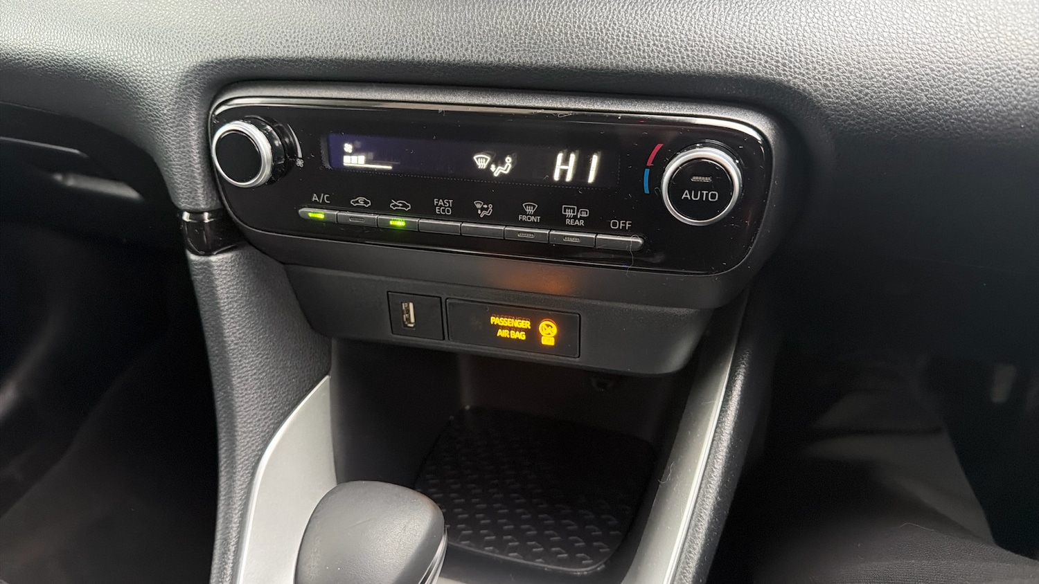 Used Toyota Yaris 2023 for sale - 77085415: Photo 29