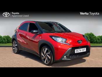 2024 (74) - 1.0 VVT-i Edge 5dr Petrol Hatchback