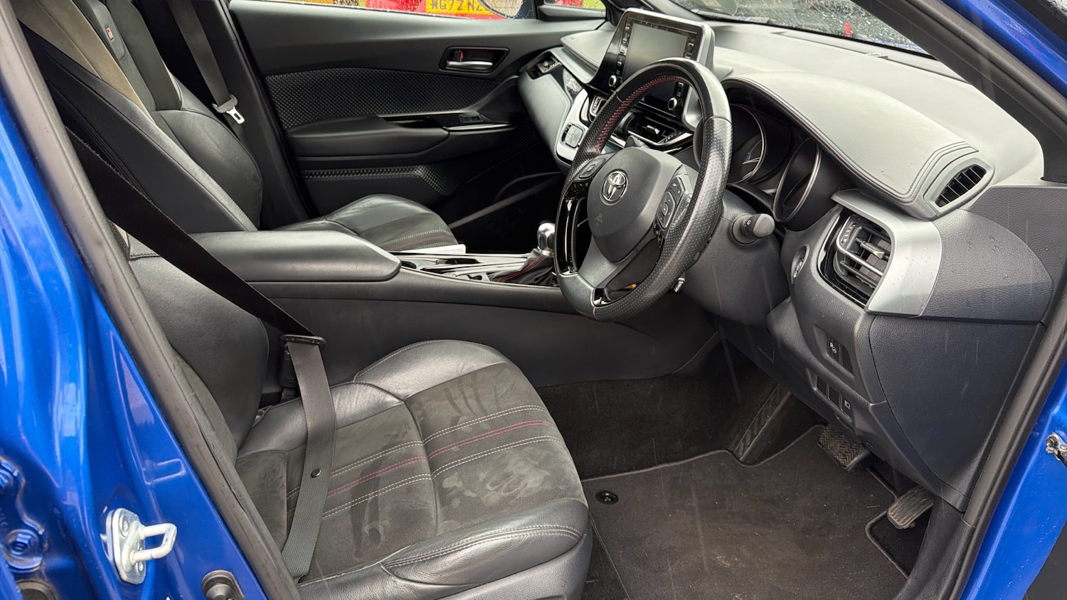 Used Toyota C-HR 2021 for sale - 77953856: Photo 11