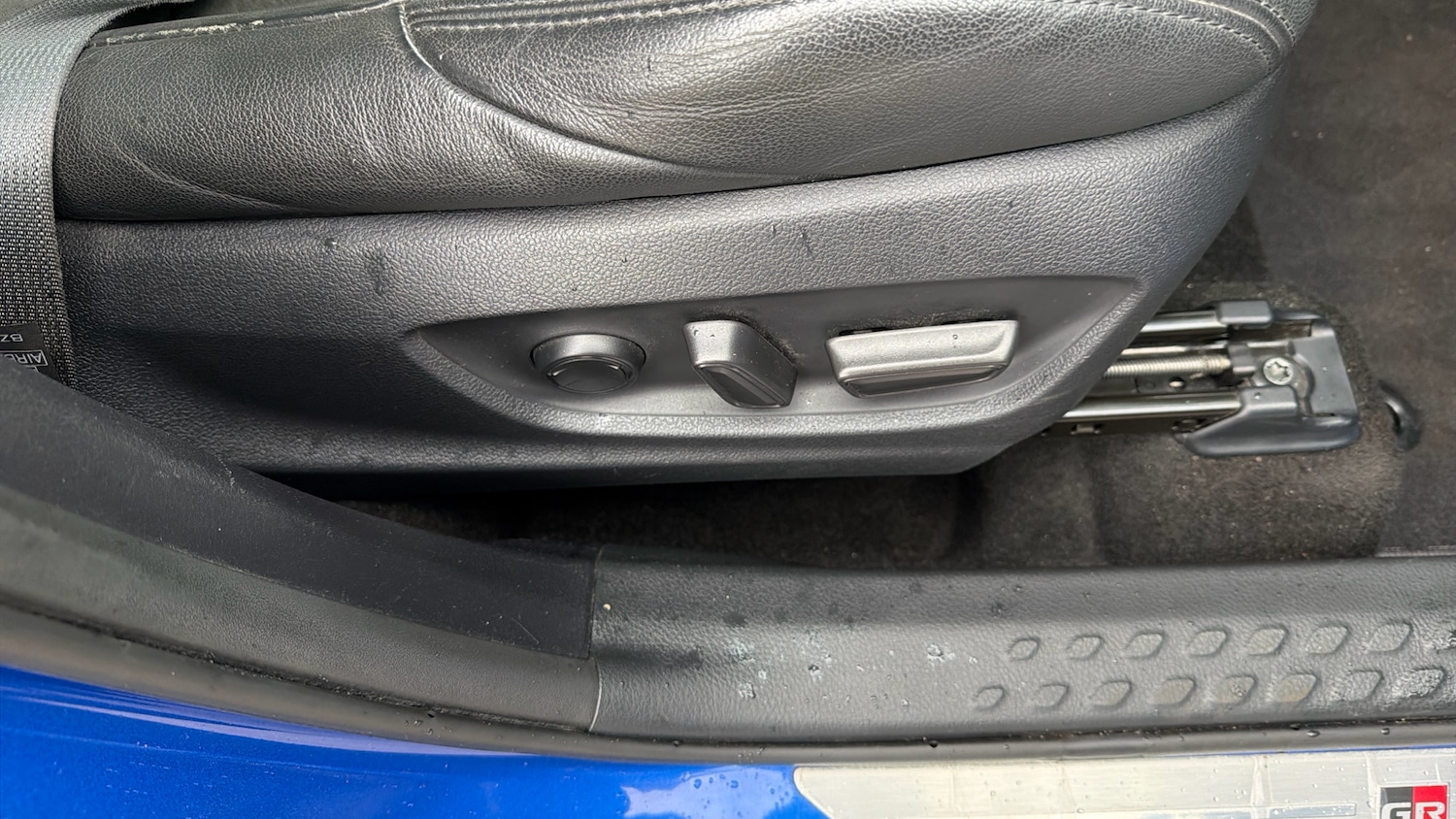 Used Toyota C-HR 2021 for sale - 77953856: Photo 27