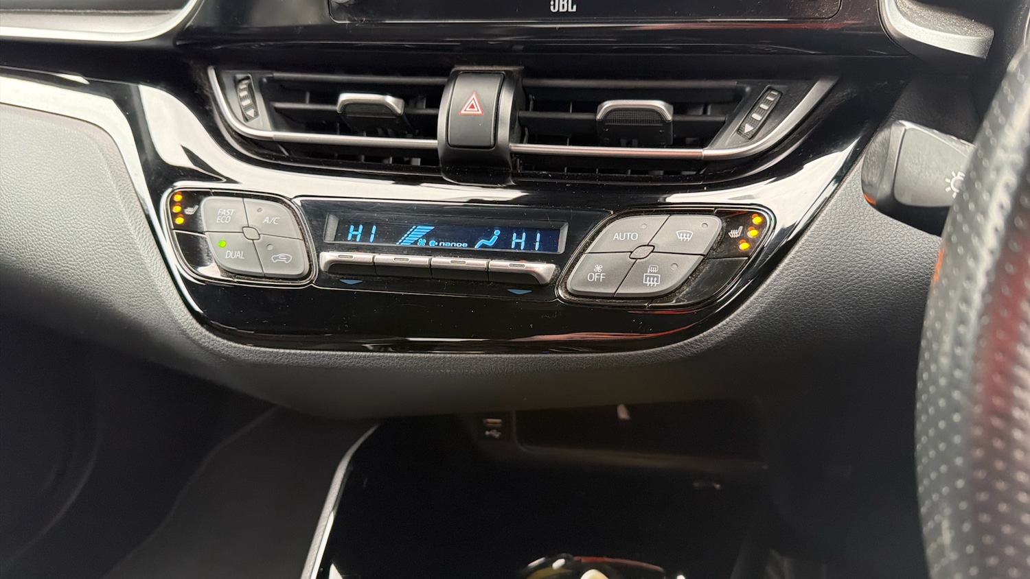 Used Toyota C-HR 2021 for sale - 77953856: Photo 30