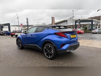 Used Toyota C-HR 2021 for sale - 77953856: Photo