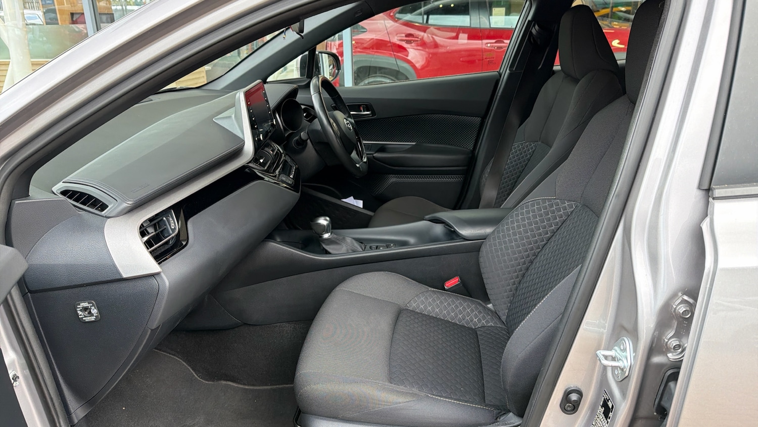 Used Toyota C-HR 2020 for sale - 77640022: Photo 10