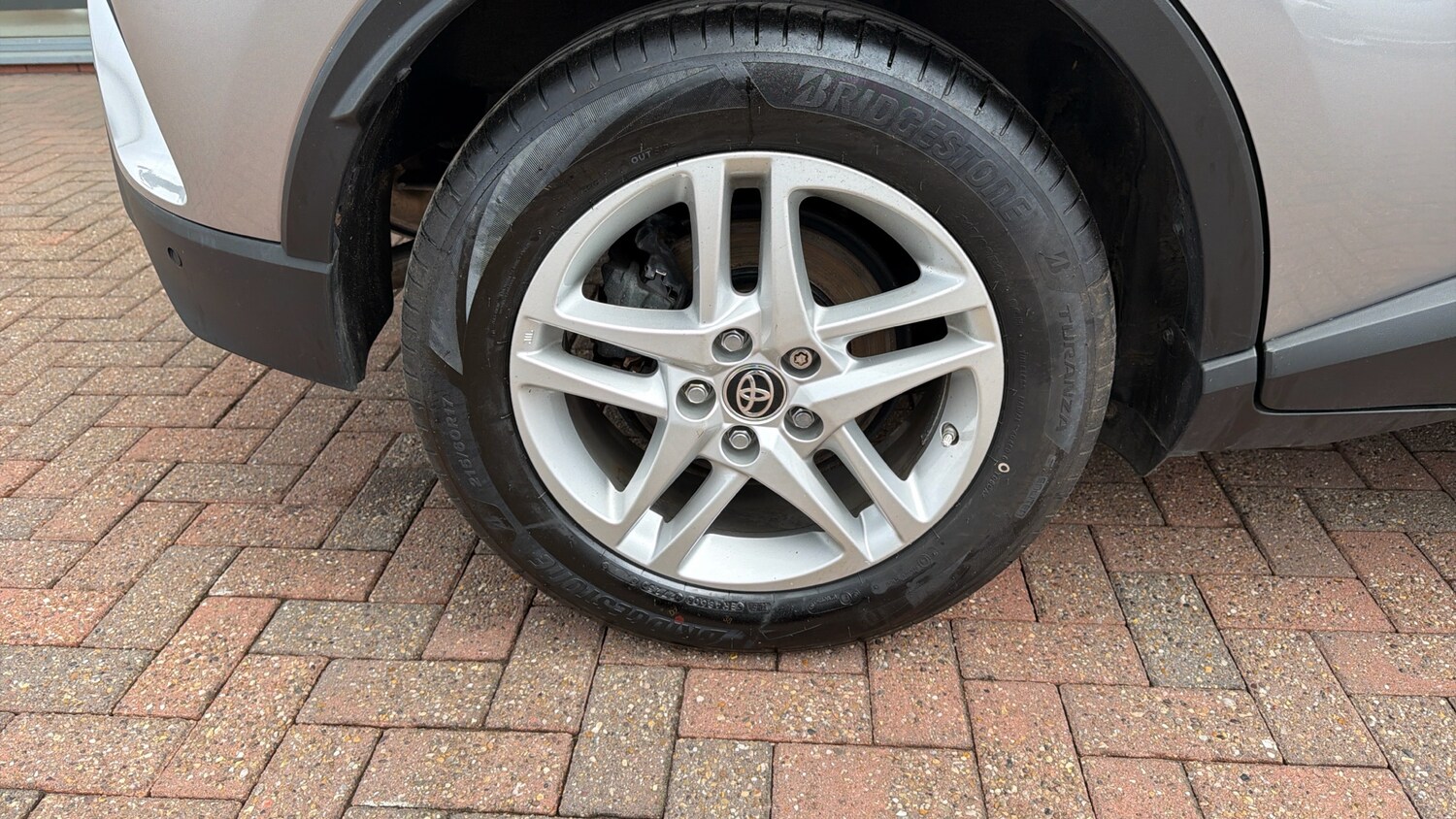 Used Toyota C-HR 2020 for sale - 77640022: Photo 32