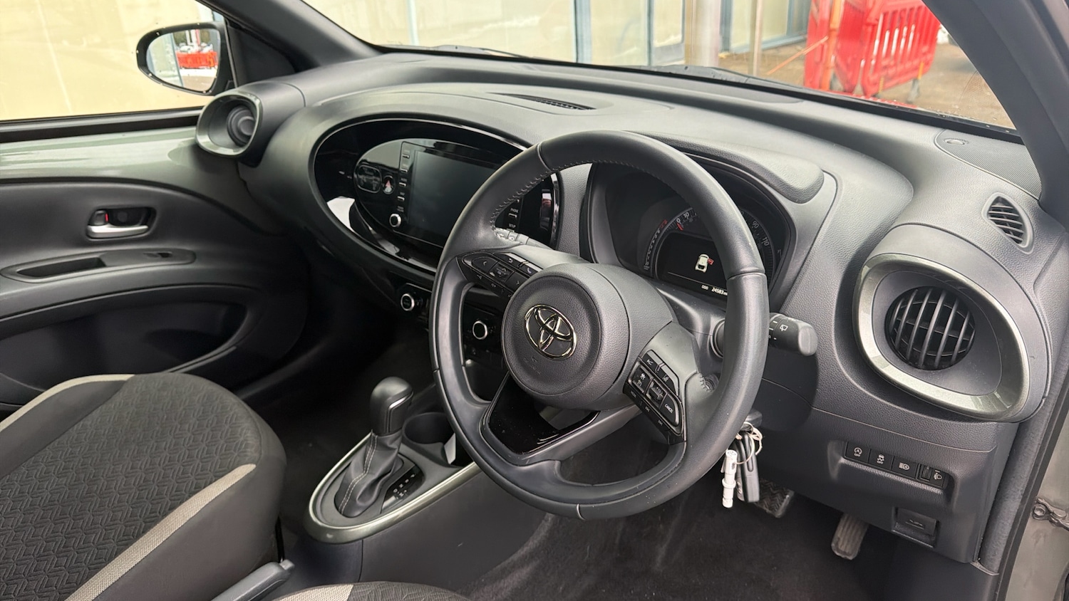 Used Toyota Aygo X 2022 for sale - 77136799: Photo 25