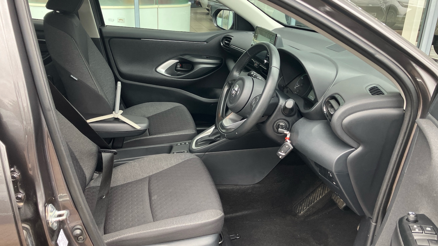 Used Toyota Yaris 2022 for sale - 76104608: Photo 11