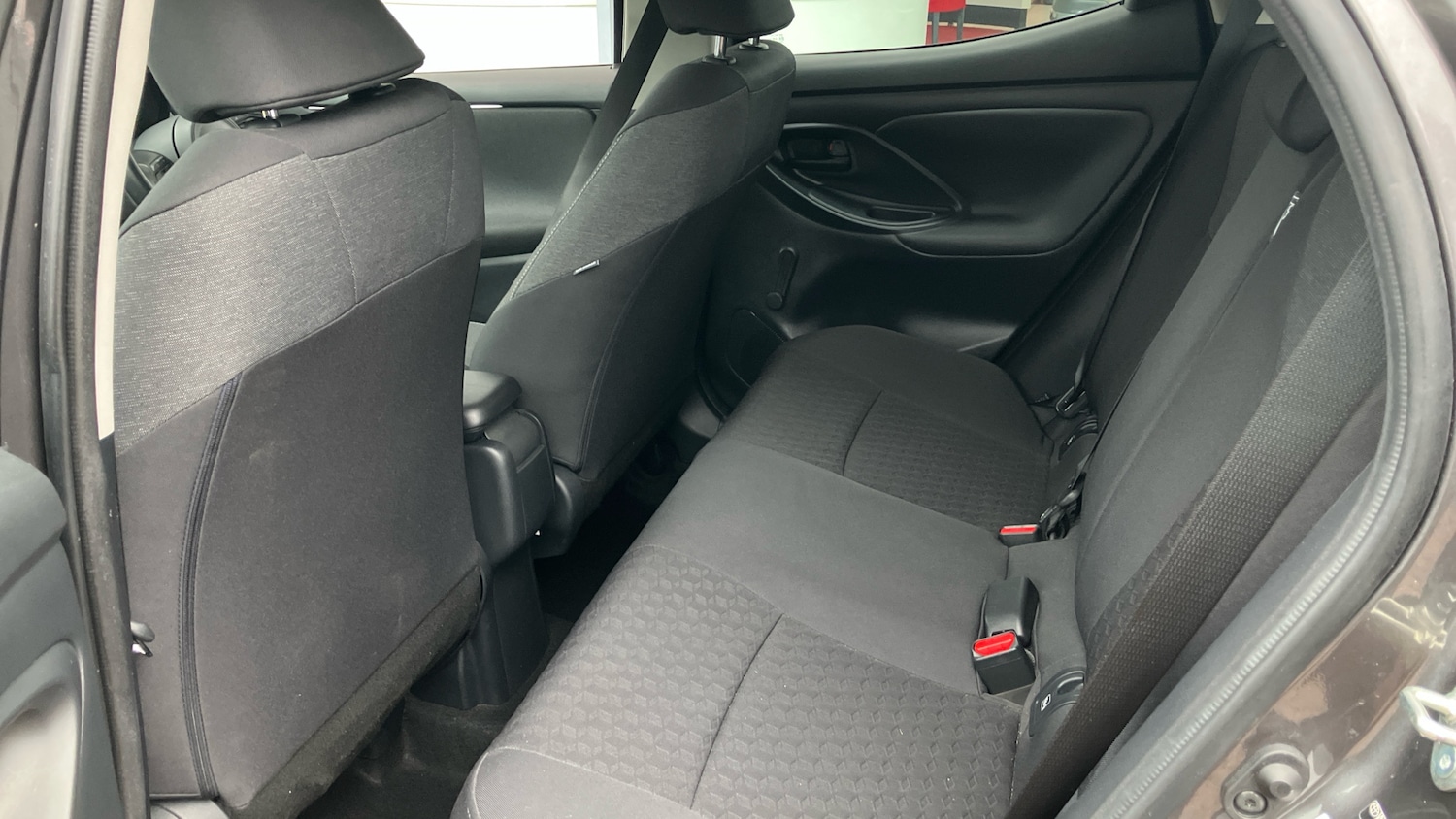 Used Toyota Yaris 2022 for sale - 76104608: Photo 13