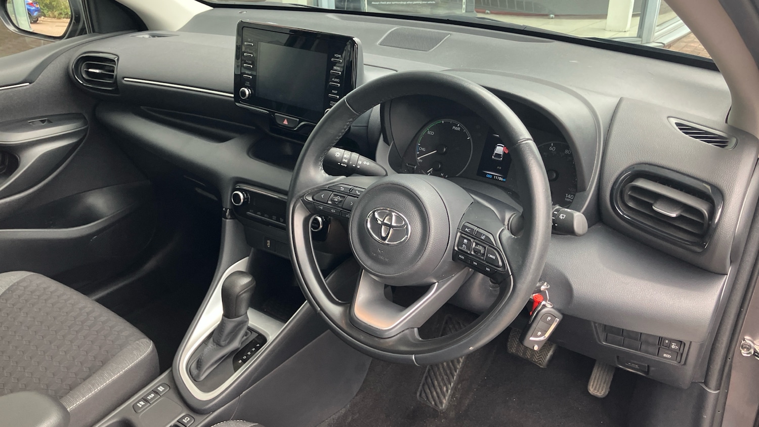 Used Toyota Yaris 2022 for sale - 76104608: Photo 25