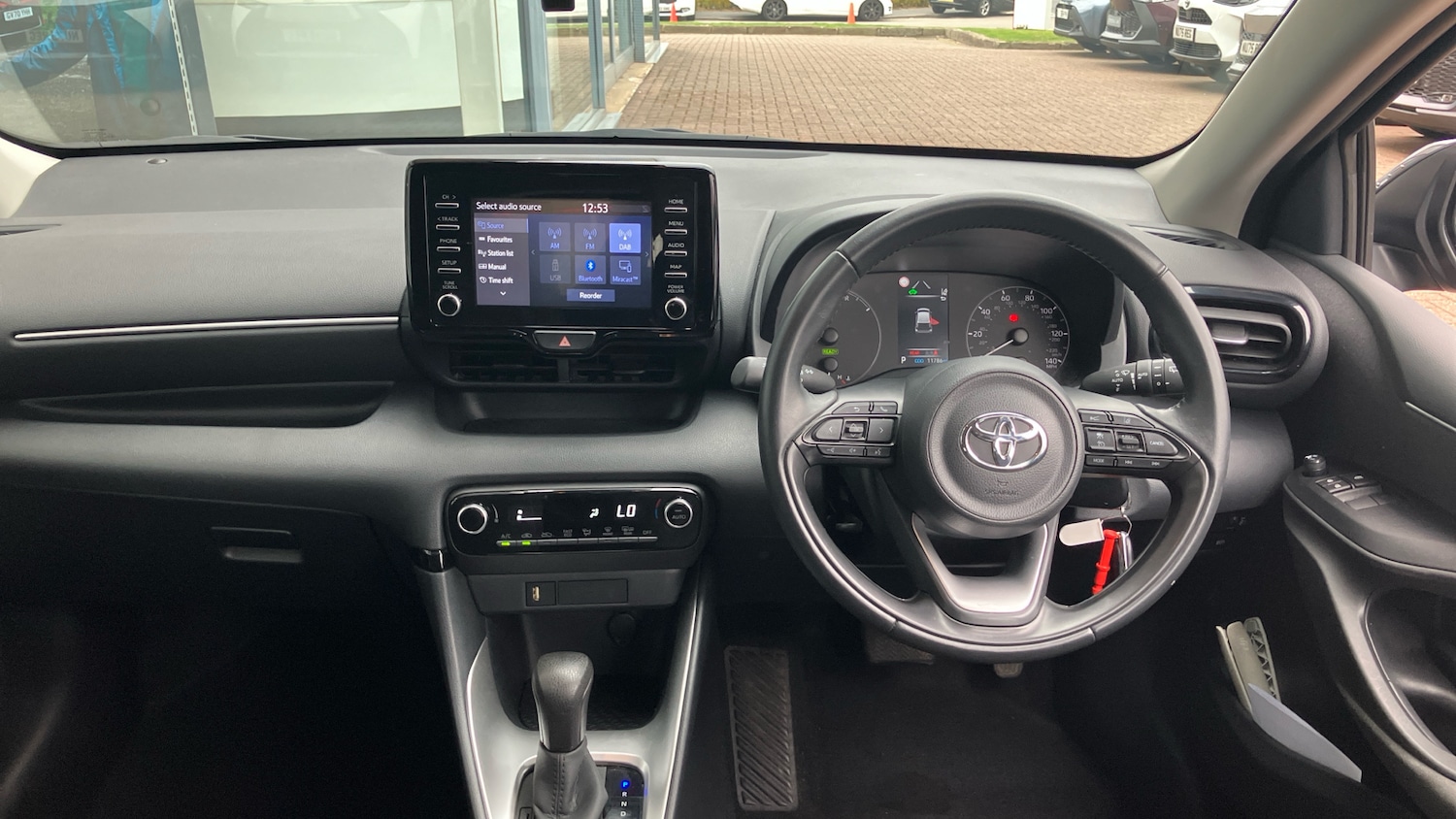 Used Toyota Yaris 2022 for sale - 76104608: Photo 5