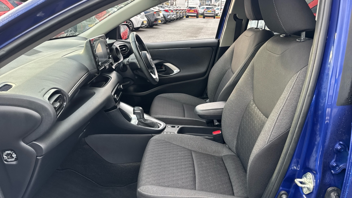 Used Toyota Yaris 2022 for sale - 77640496: Photo 10