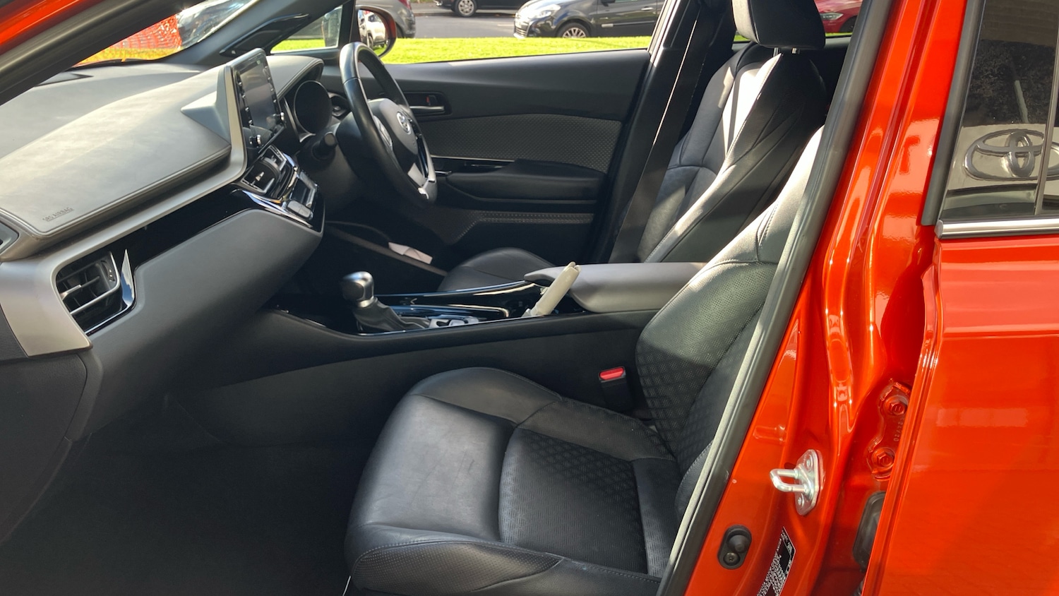 Used Toyota C-HR 2020 for sale - 76299221: Photo 10