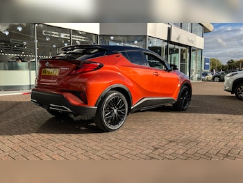 Used Toyota C-HR 2020 for sale - 76299221: Photo
