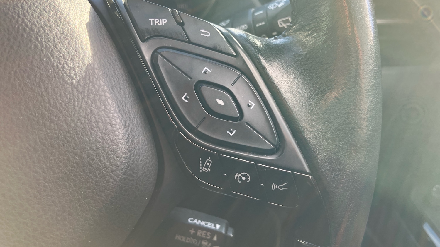 Used Toyota C-HR 2020 for sale - 76299221: Photo 30