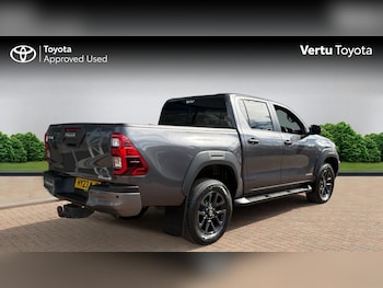Used Toyota Hilux 2023 for sale - 78222738: Photo