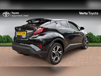 Used Toyota C-HR 2023 for sale - 79357383: Photo