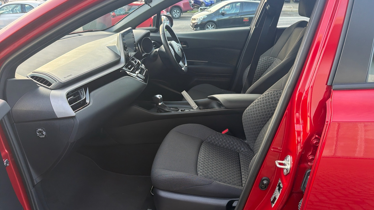 Used Toyota C-HR 2023 for sale - 77154288: Photo 10