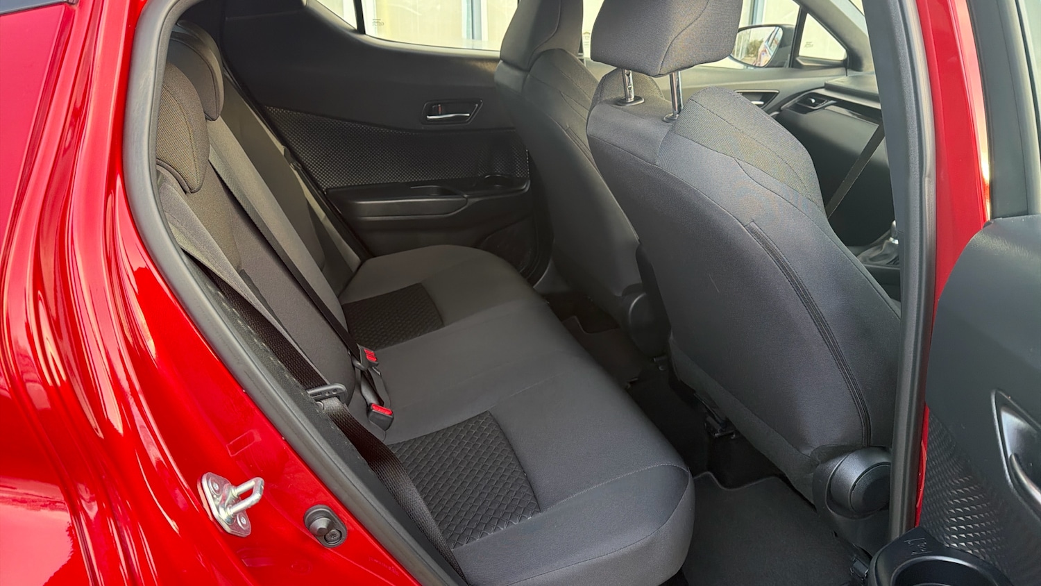 Used Toyota C-HR 2023 for sale - 77154288: Photo 12